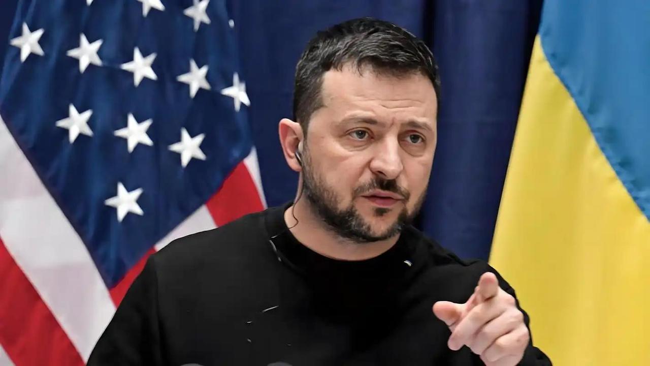 和平计划

一、核心背景
 
1. 冲突僵局倒逼谈判：俄乌冲突长期拉锯，乌方反攻