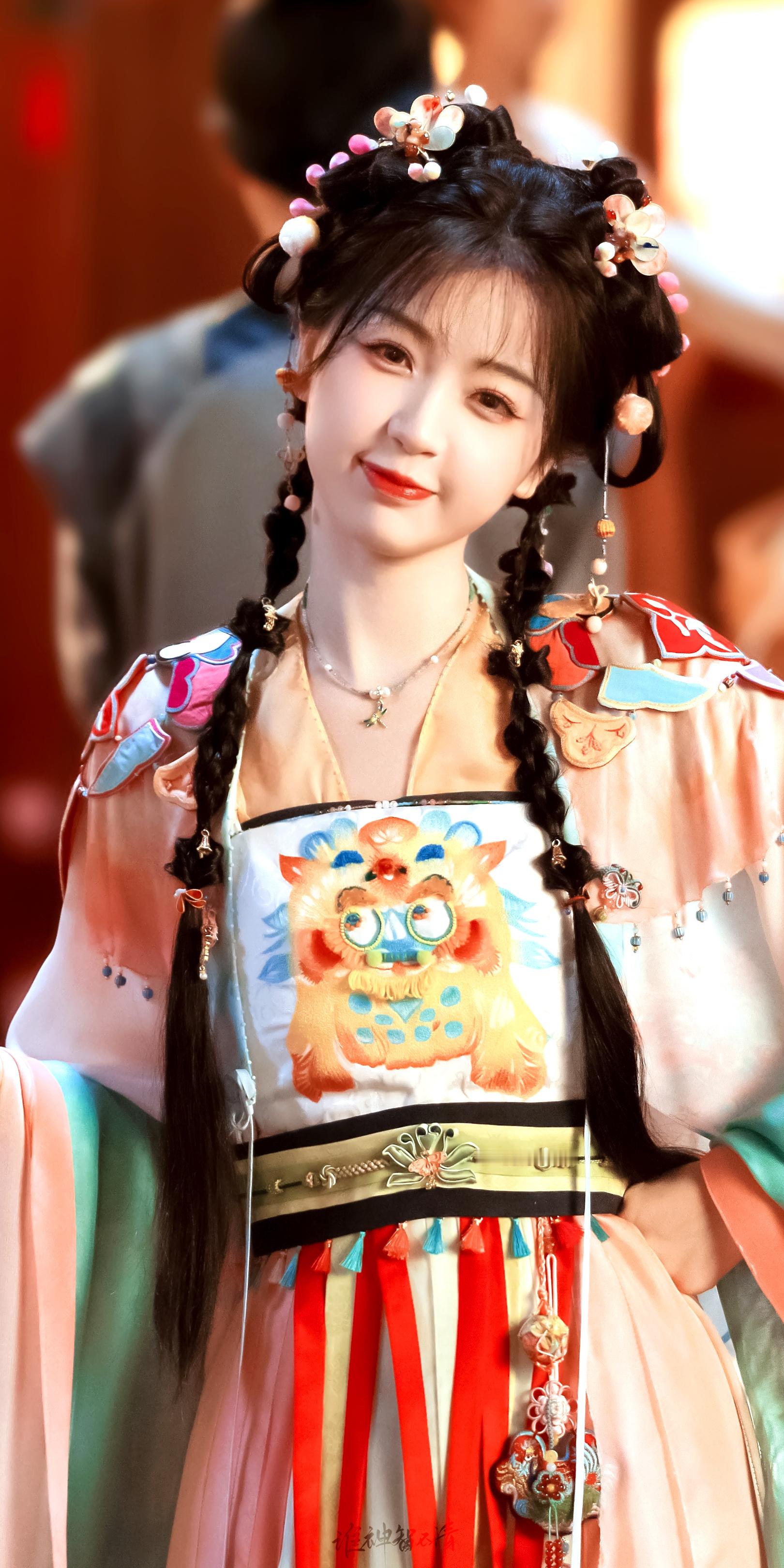 凌妙妙｜壁纸尺寸#虞书欣身后是109个婧妹# ​​​