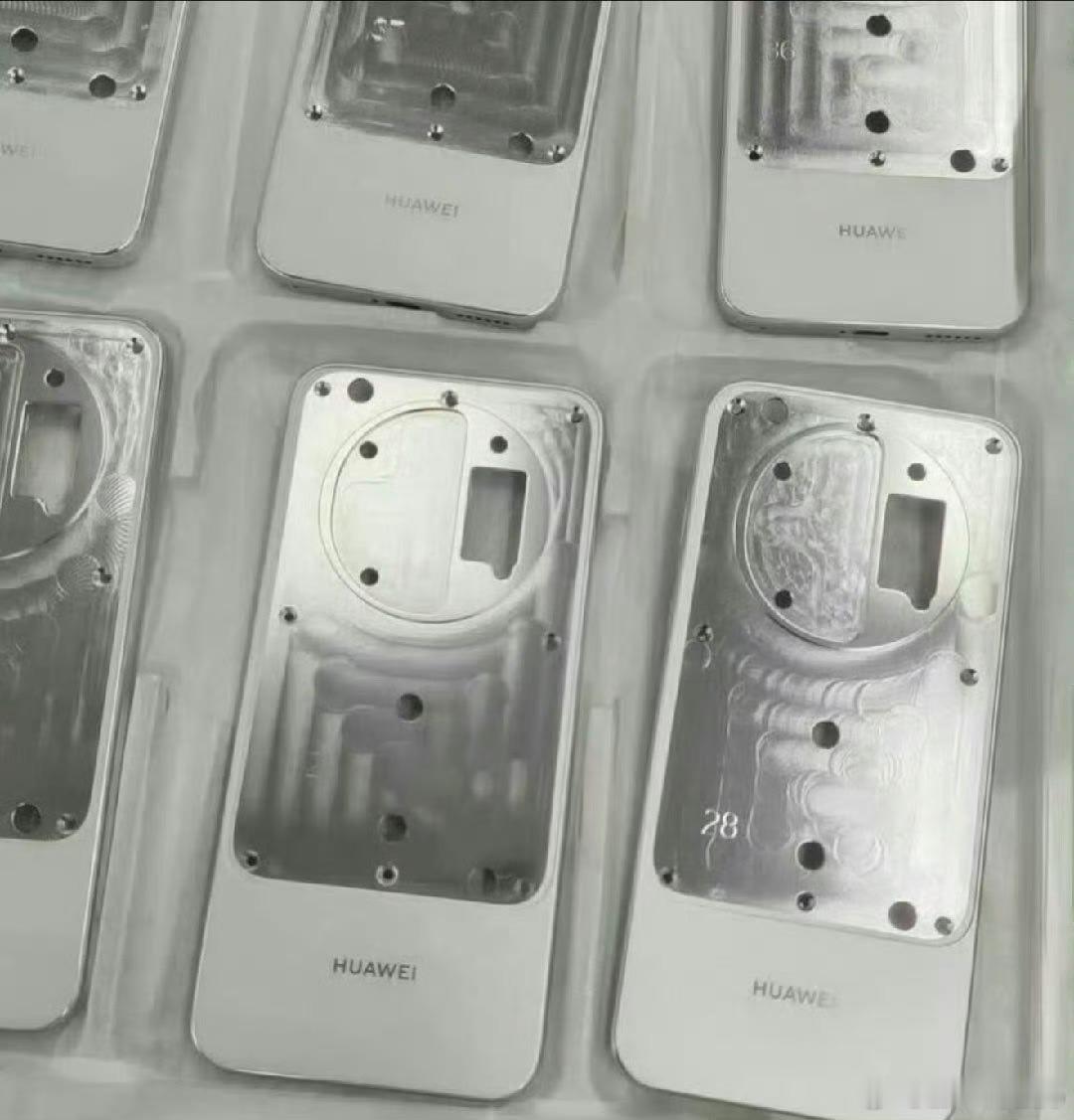 华为Mate90 定价mate90 这个外观看起来跟 mate60 很像双层玄武