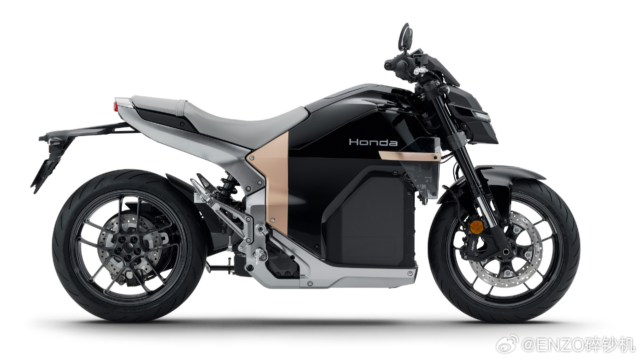 此前拿下iF设计金奖的本田WN7电动摩托，被证实不是玩票产品。近日，这台先锋街车