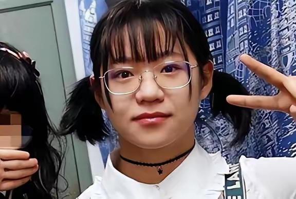 国科大硕士季子越，称侵华日军为英雄，开除学籍后扬言投奔美国。


2020年夏天