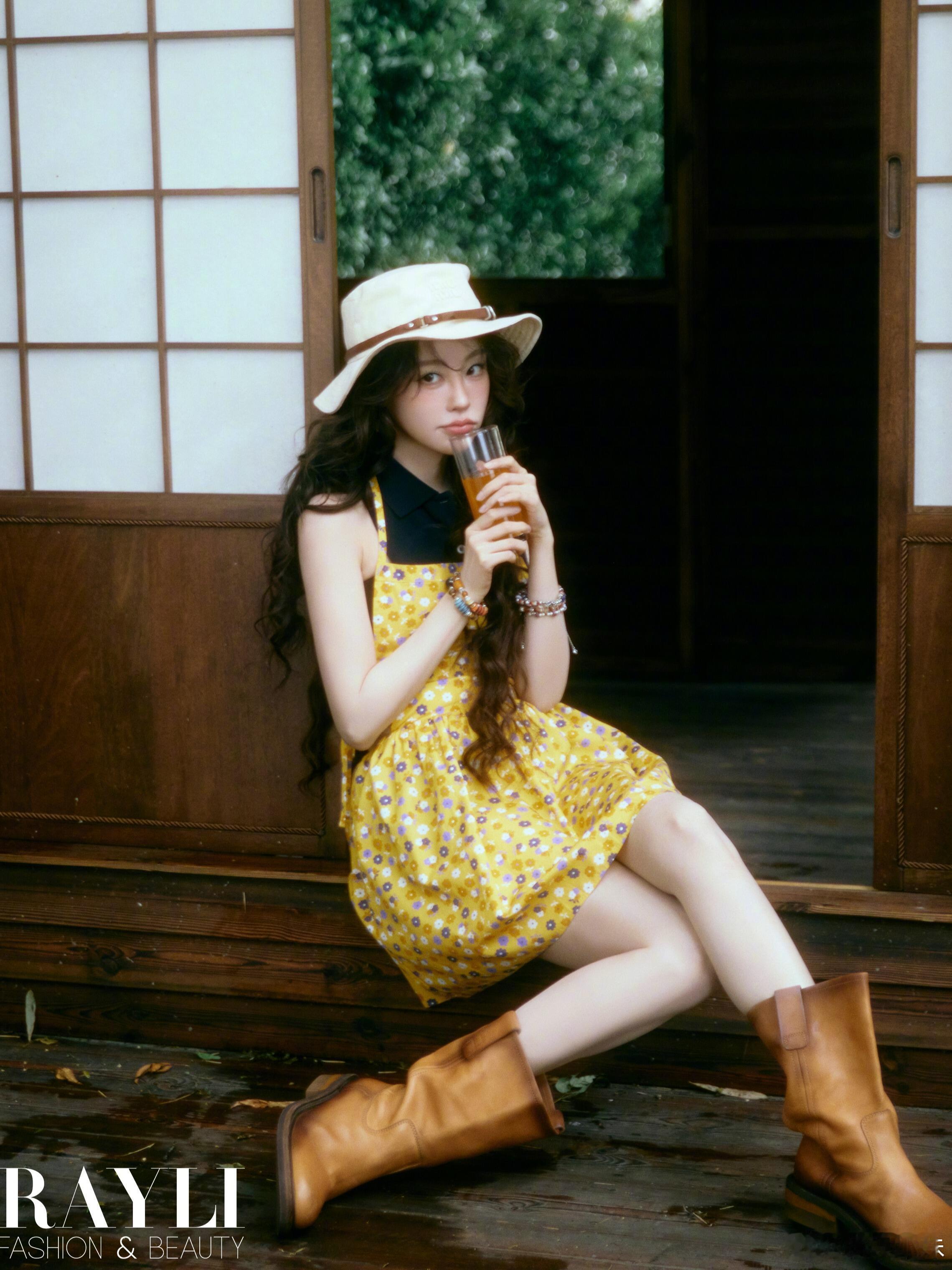 祝绪丹夏日野趣大片登瑞丽服饰美容封面祝绪丹夏日野趣大片