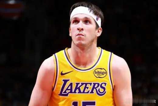 12月27日据ESPN名记Shams报道，洛杉矶湖人后卫里夫斯左腿腓肠肌二级拉伤