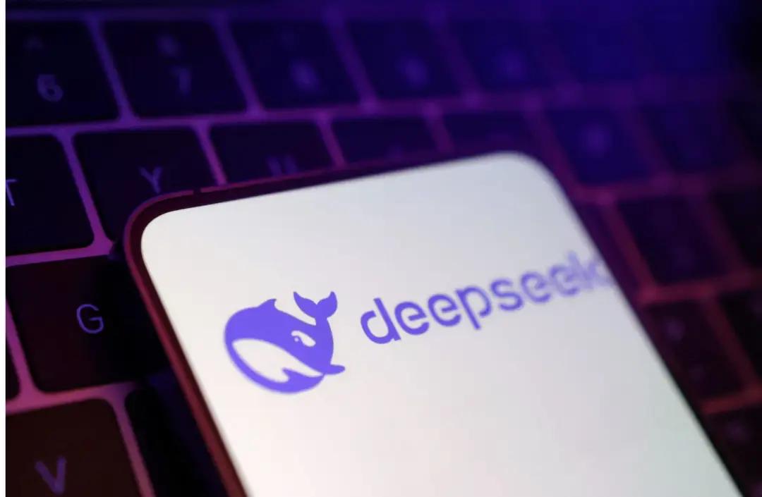DeepSeek和阿里谈崩？知情人士的回应来了！
 
这段时间网上关于DeepS