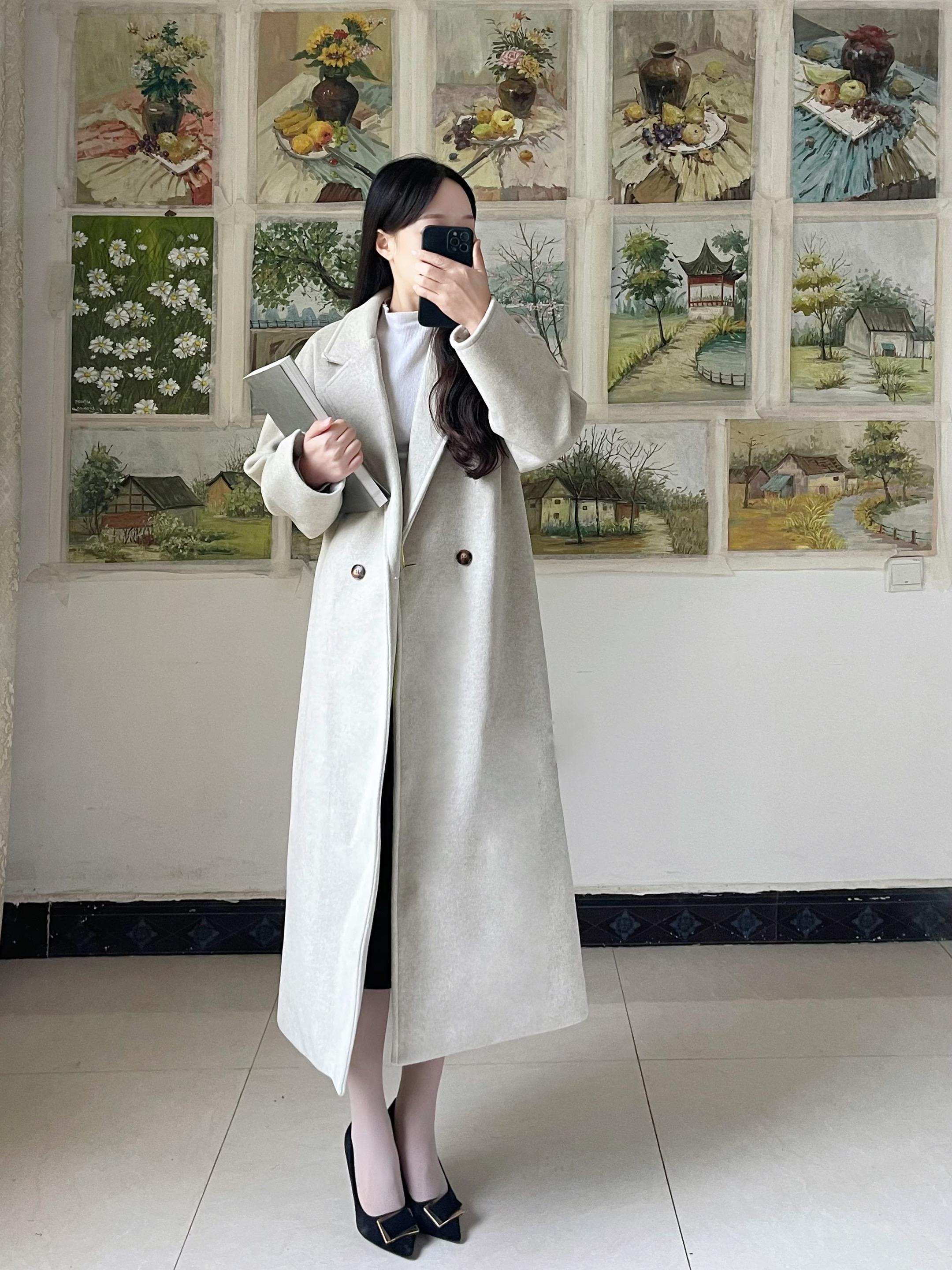 冷的是季节，暖的是教育的初心。课堂上的耐心讲解、课后的细心叮嘱、失败时...