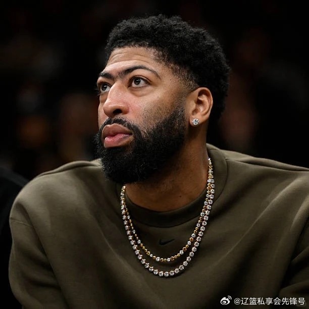 知名NBA记者Brett Siegel曝出最新消息，安东尼・戴维斯准备开启续约谈