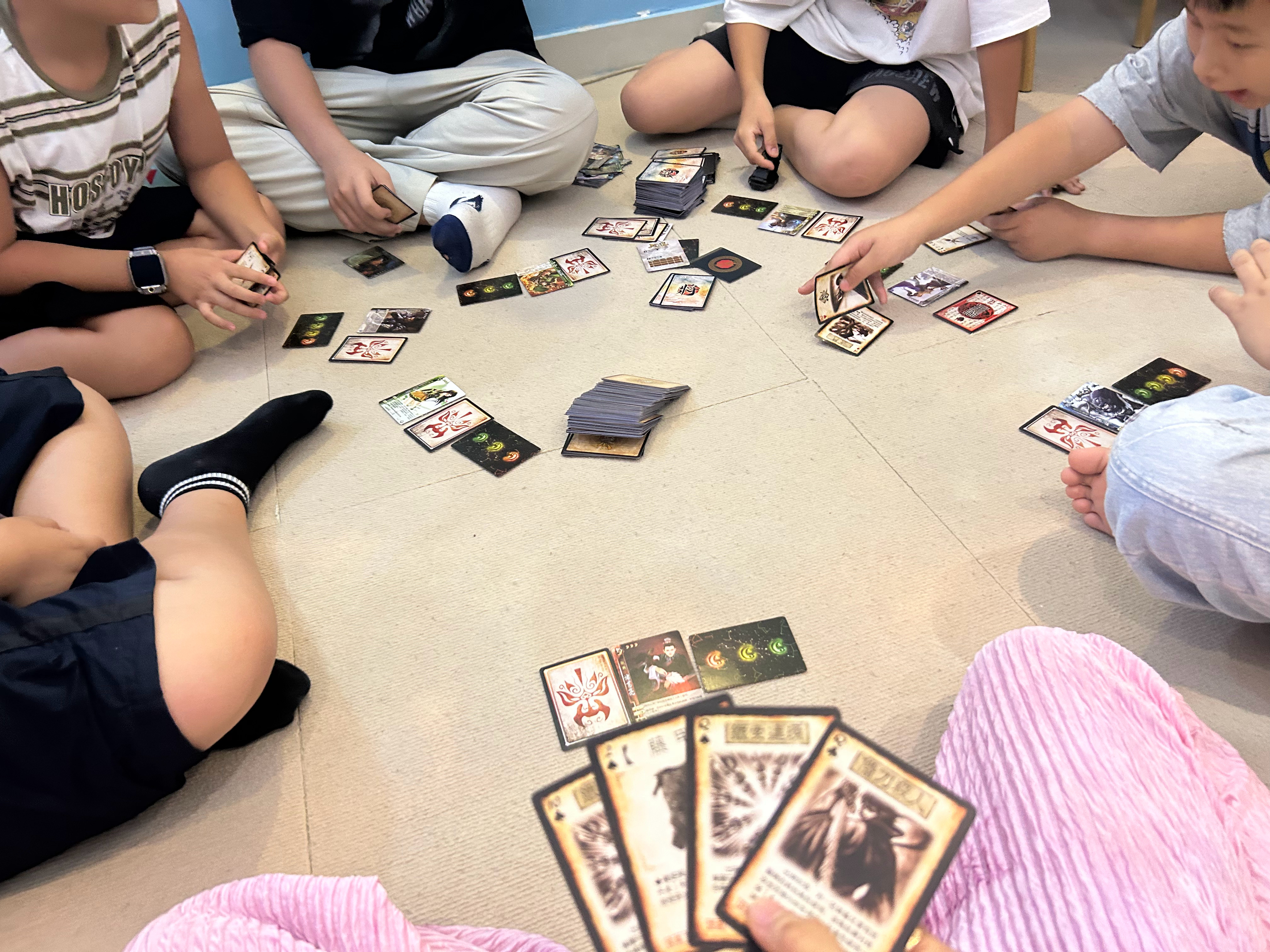 待会问问豆包，老师比学生还不爱早起，还贪玩，怎么破 