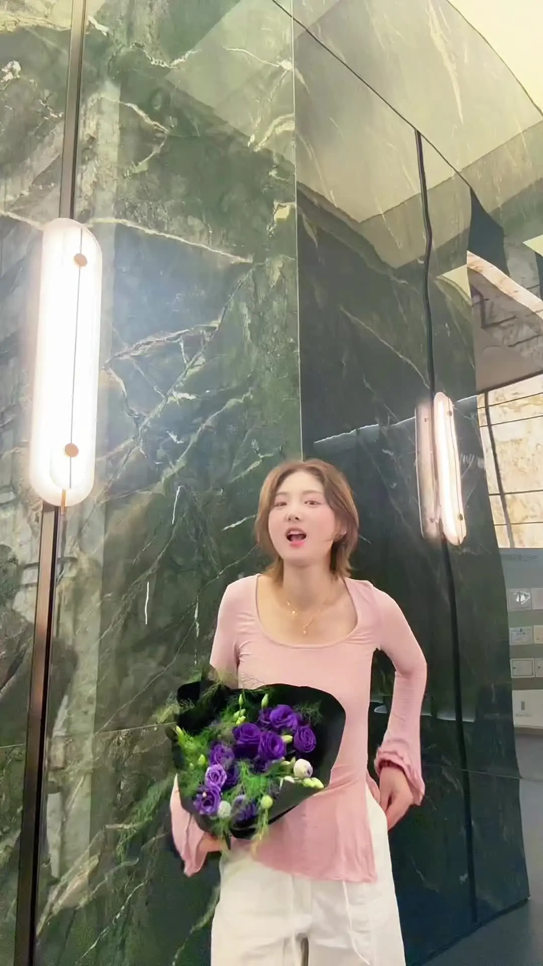 哥哥说紫色💜更有韵味😂