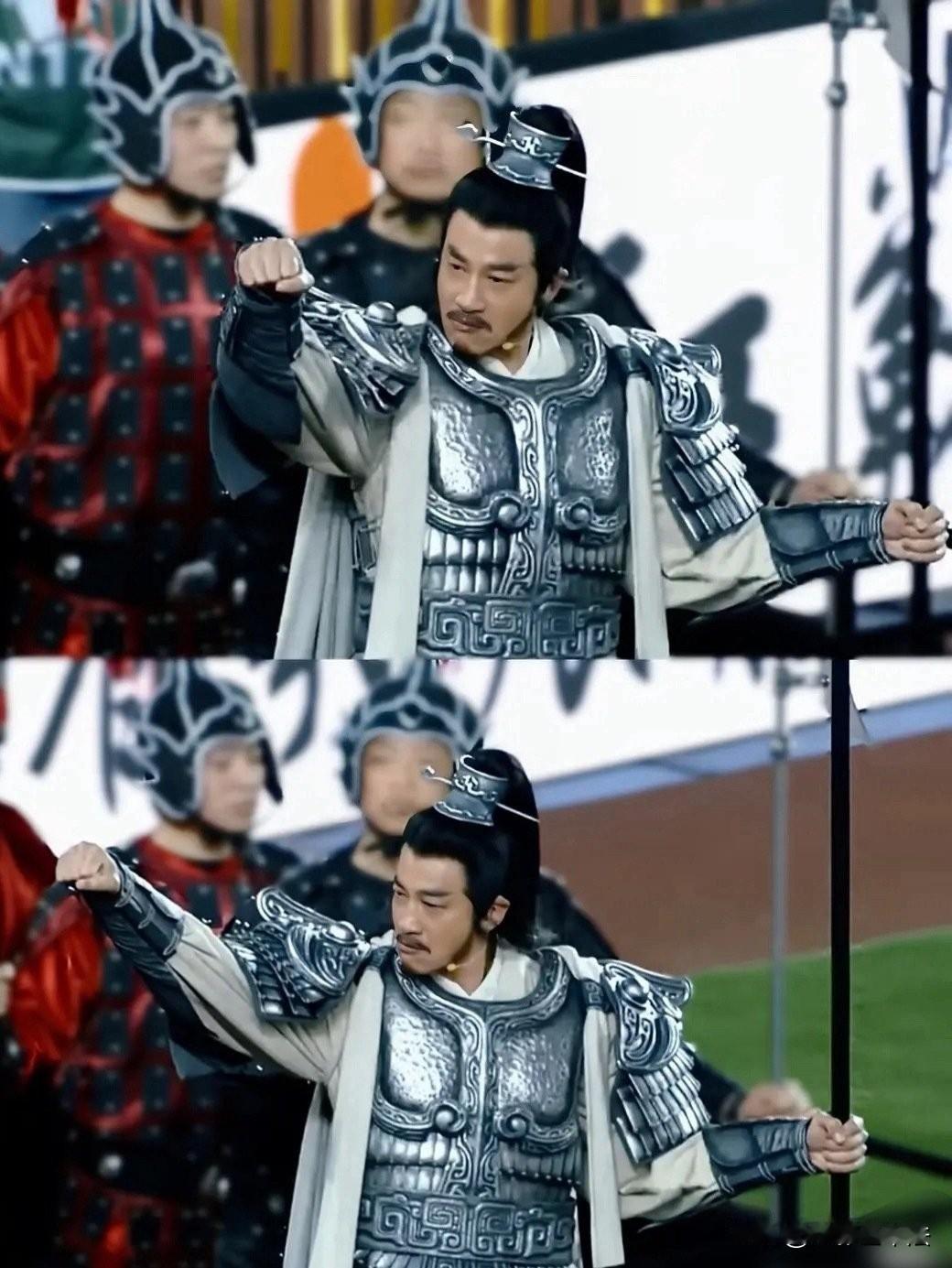 何润东苏超出场没有骑马太可惜了，本来以为他会骑马绕场几圈的，但想想确实不能骑马。