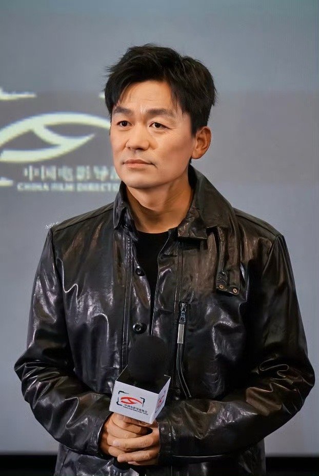 王宝强 不想拍艳情片果然人在尴尬的时候就会语无伦次言情不等于艳情王宝强你还知道自