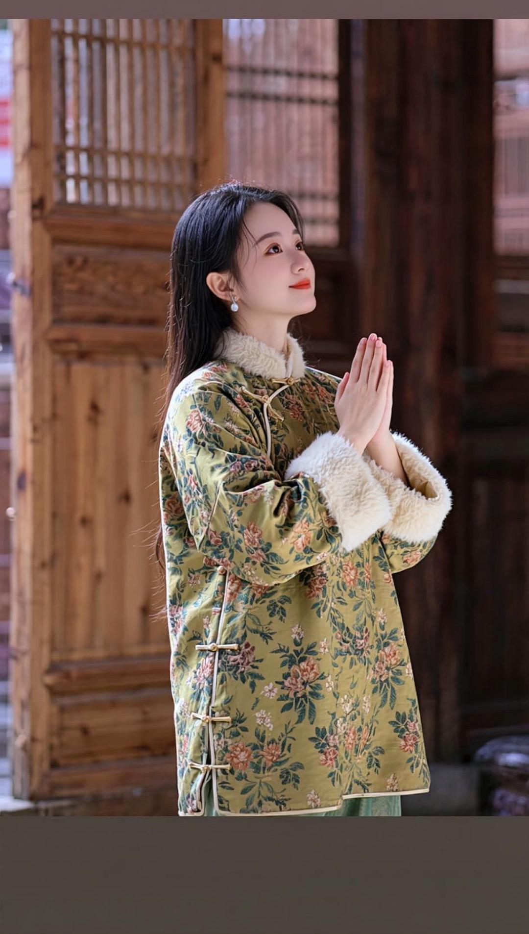 凡所有相皆是虚妄，若菩萨行善时，无我相 无人相 无众生相 此功德不可思...