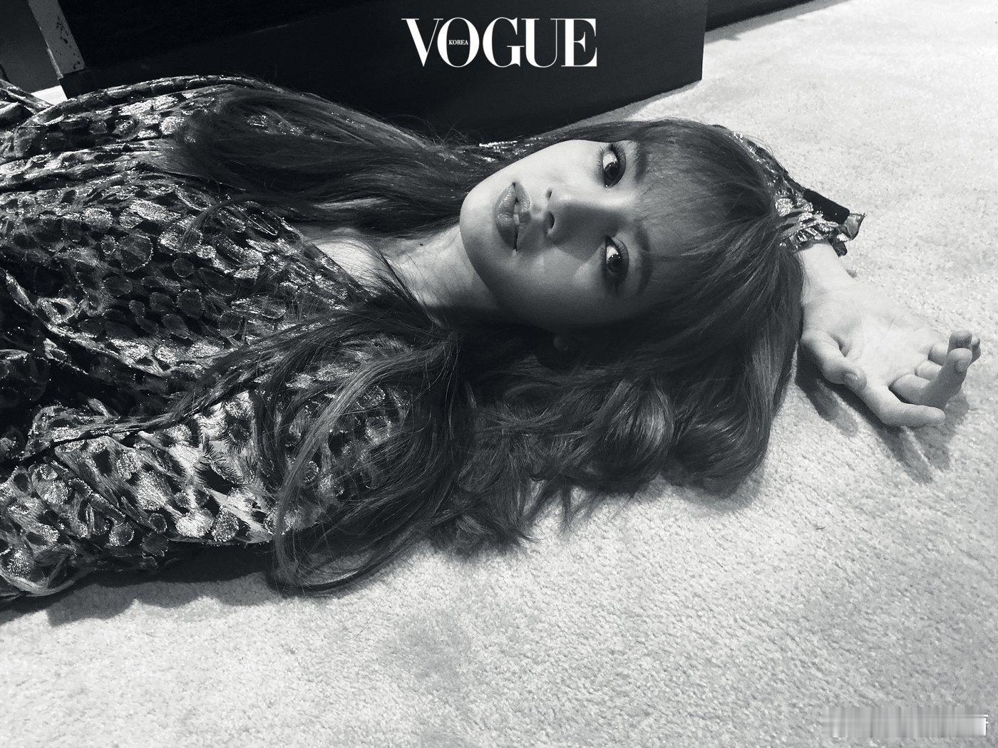 LISA x VOGUE Korea（2019 11月刊）公益救援在行动 ​​​