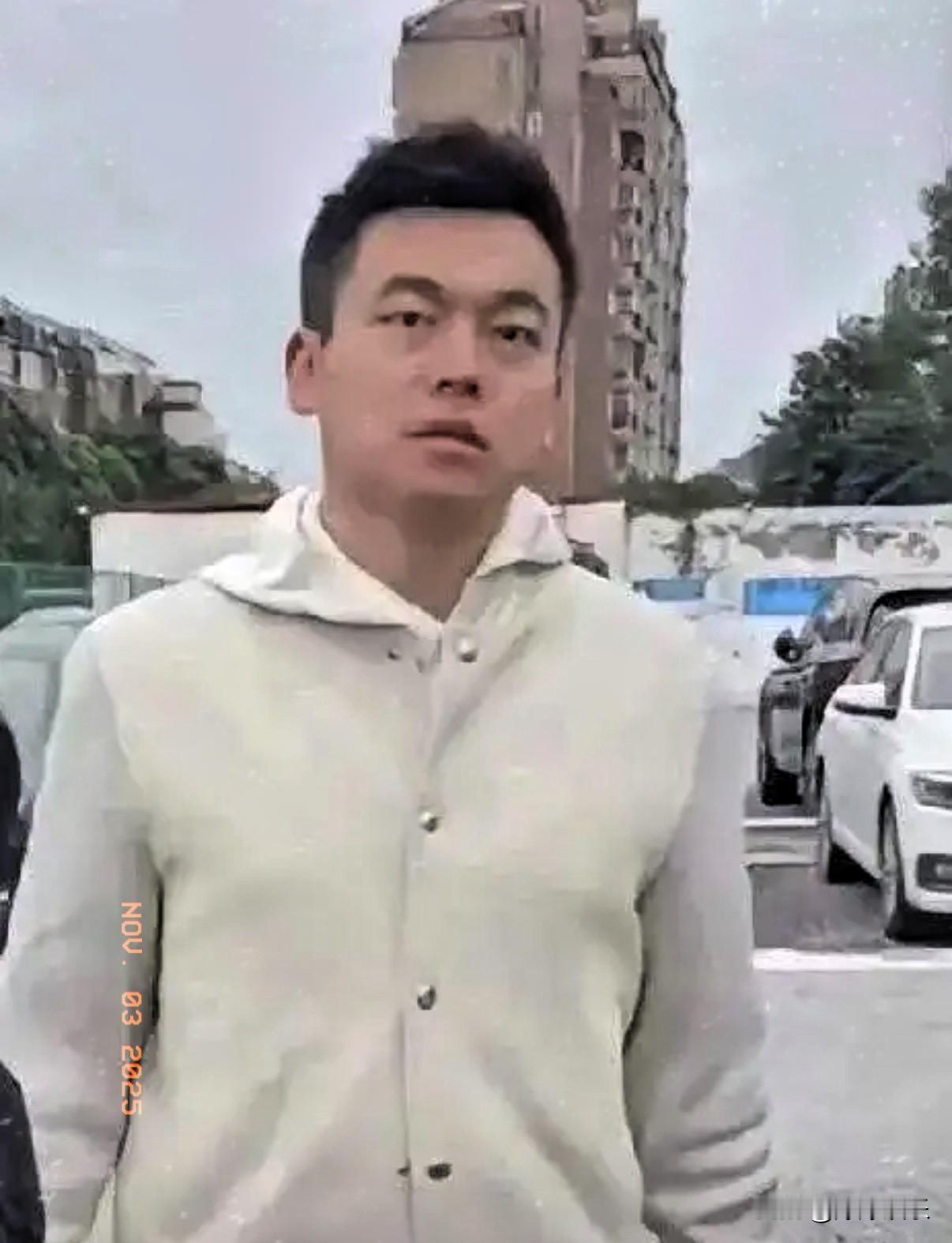 好消息！好消息！
在网友关注下，上海君和律所的许晟骜真辞职了。可他那封辞职信，看