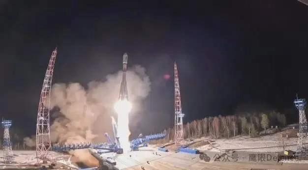 目前，俄罗斯政府正在加速自己的"星链"研发进程，该项目名为"黎明"，初步目标是在