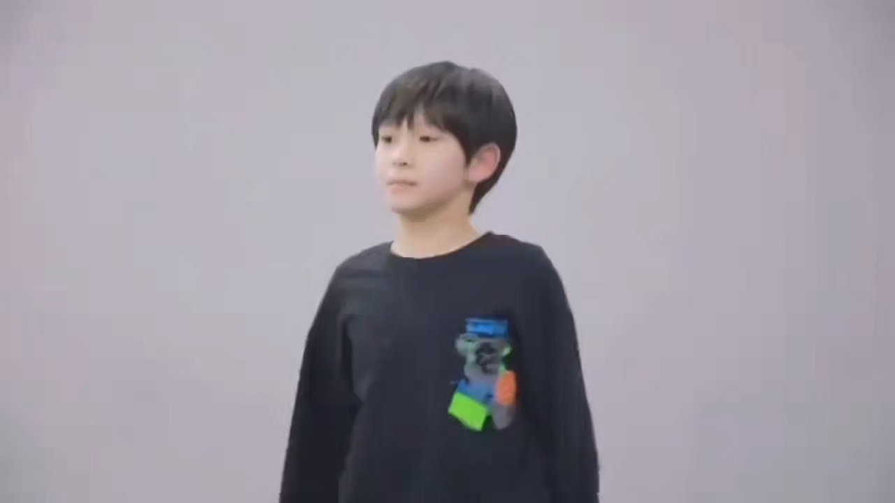 我给大家表演个左右摇摆