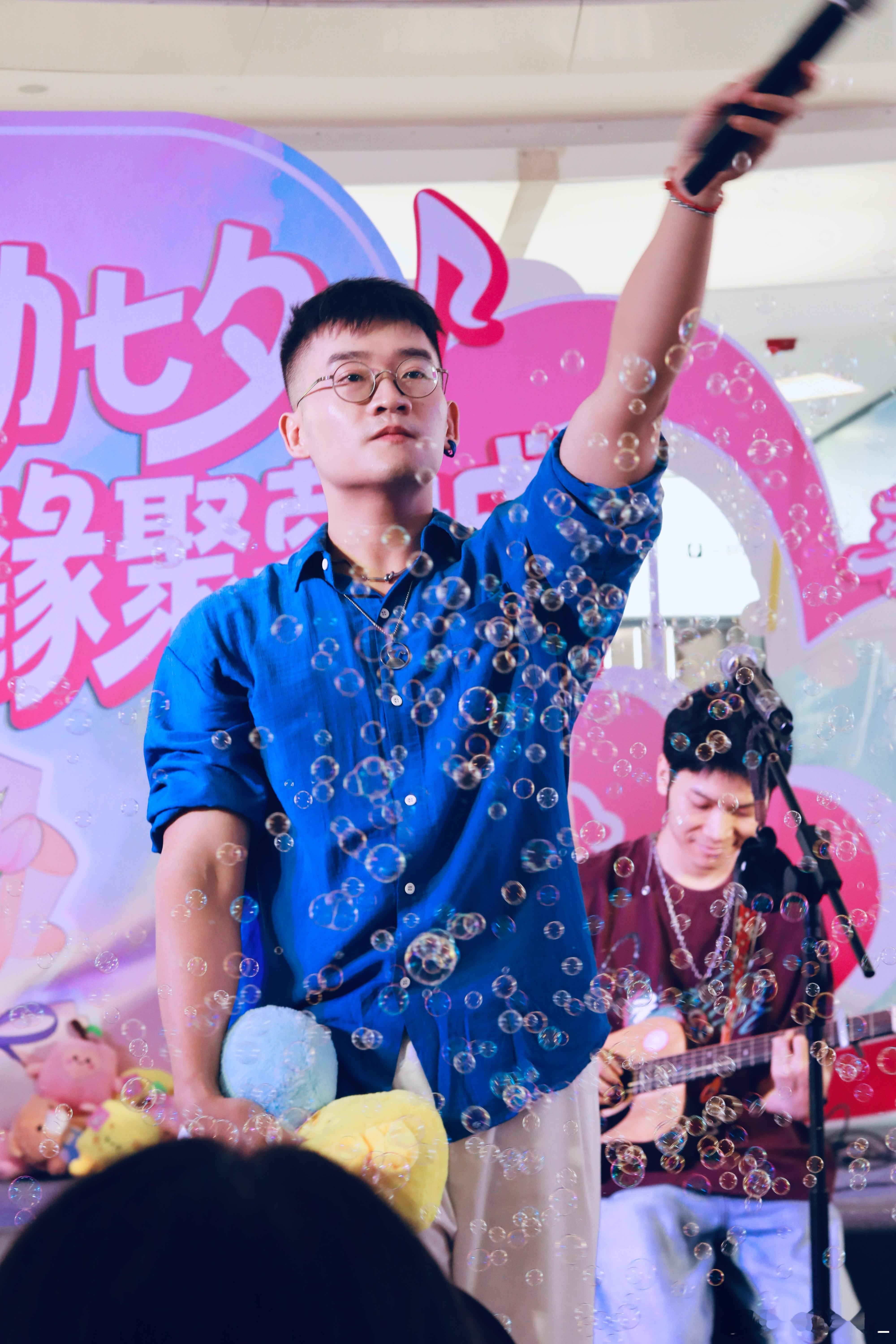 工作中VS工作后 大家七夕快乐 月圆人圆七夕