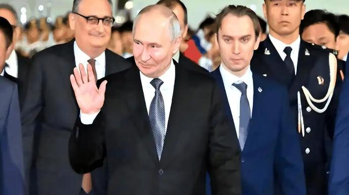 普京从中国回国后，中国收到了来自莫斯科的警示信号。西方正带来迫在眉睫的军事威胁，