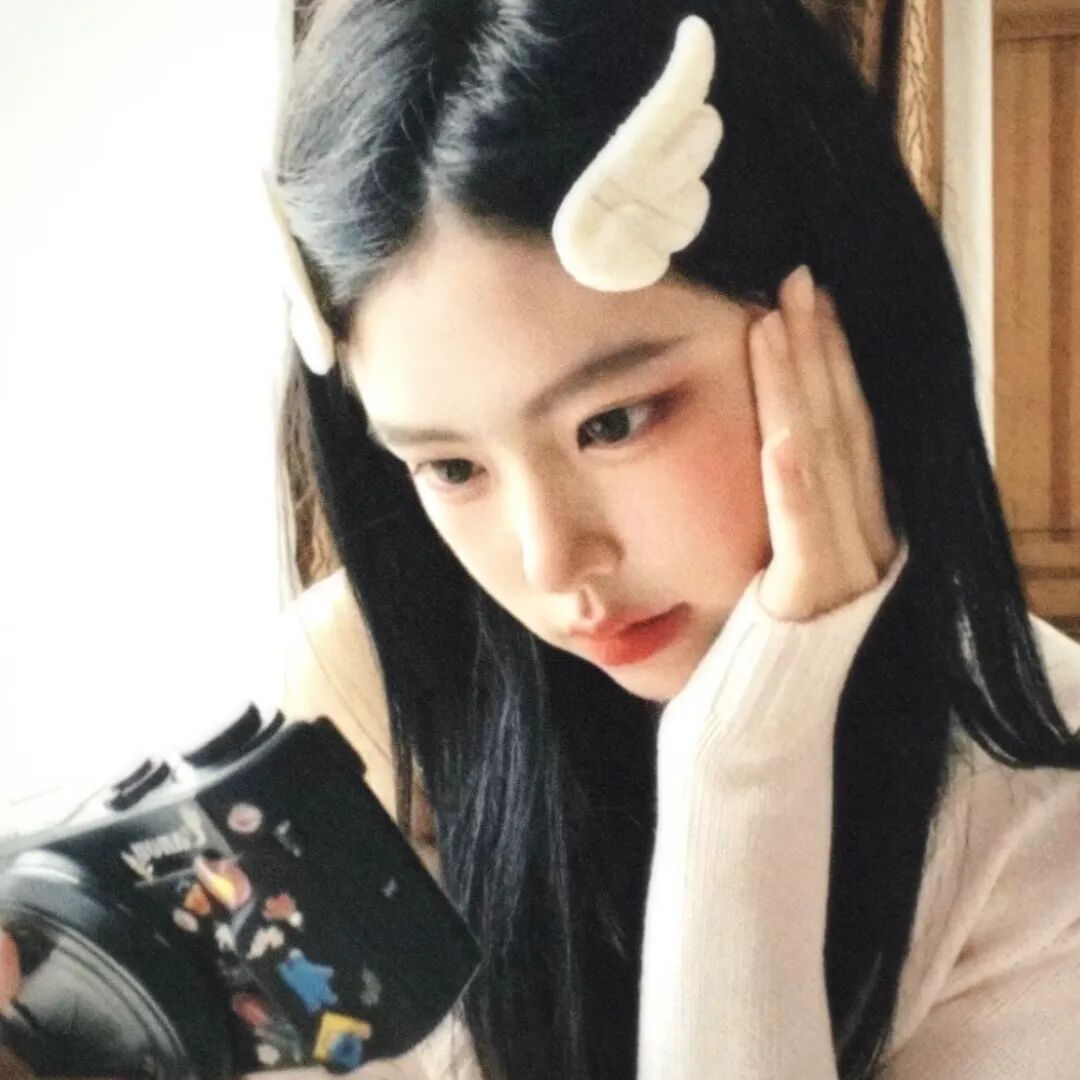 Share | 古早氛围感女头  |  头像推荐 