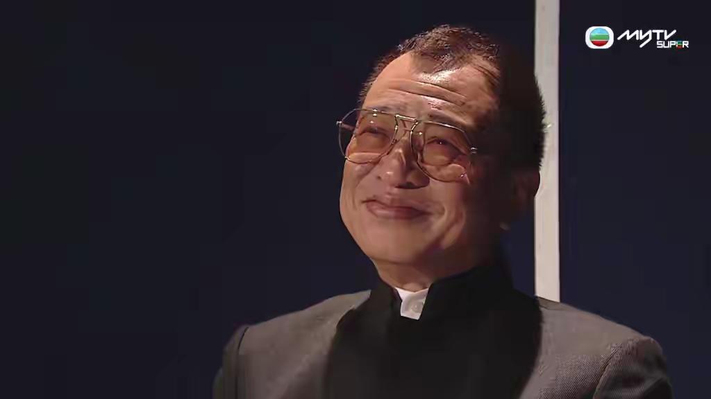 许绍雄十大最经典角色
1.覃欢喜-使徒行者（荣获tvb最受欢迎男角色）
2.黄启