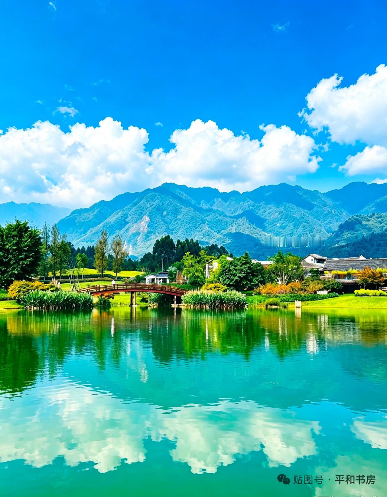 练拳笔记｜腰挺四梢一统
 
太极老拳诀有一句真传：腰挺侧，四梢一统。简简单单几个