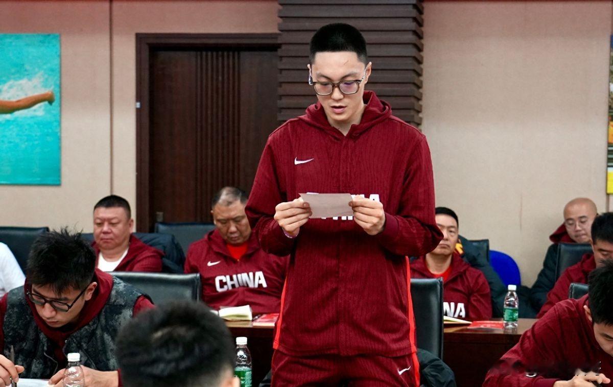 备战巴黎！男篇国家队集结号吹响，年轻队员迎来蜕变关键期
5月5日，中国男篮全队召