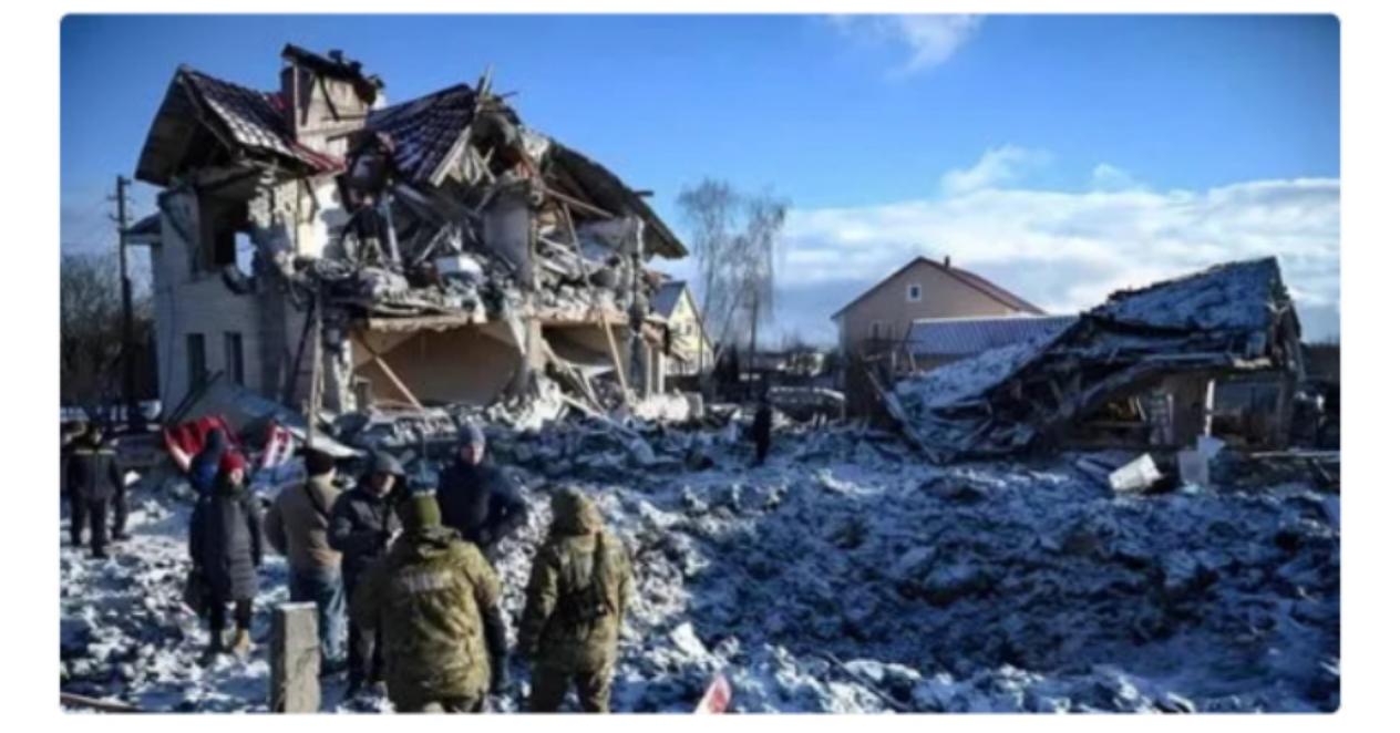 这一次乌克兰真的是挺不住了，他倒在了第4个冬天。
 
凌晨4点，基辅的夜被一连串