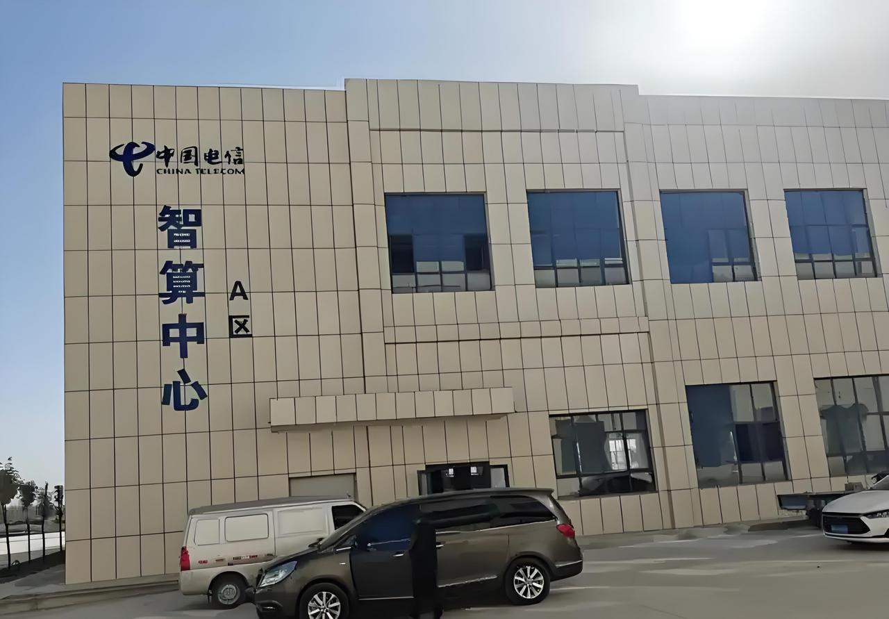 发展智算中心应该怎么做? 发展智算中心，可从多方面入手。我国已形成全流程体系，不