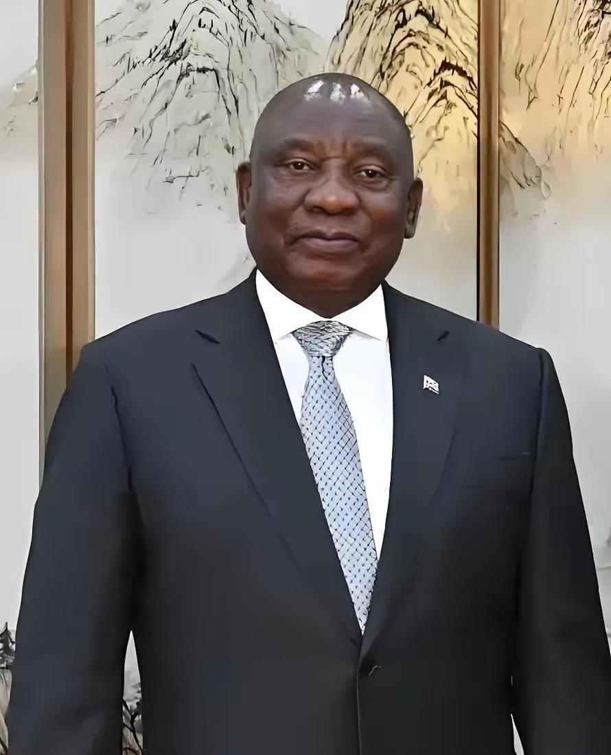 南非这一刀，砍得真狠！
3 月 20 号南非直接敲定，对咱们中国的型钢收 74.