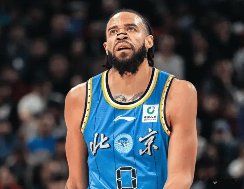 三场全胜！北京新大外麦基完美融入，场均13+8命中率超6成，内线直接升级
 
北