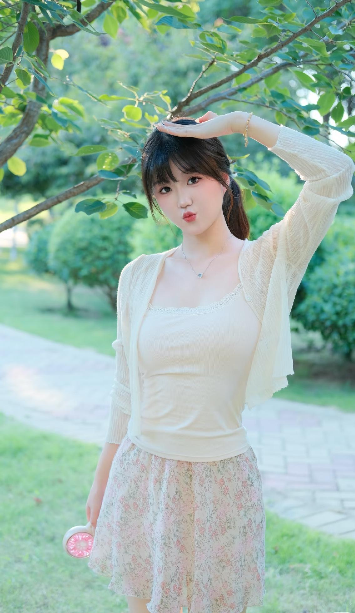如何穿搭会具有少女软妹感