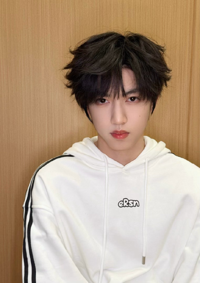 张桂源完全是年下萌狗！ 