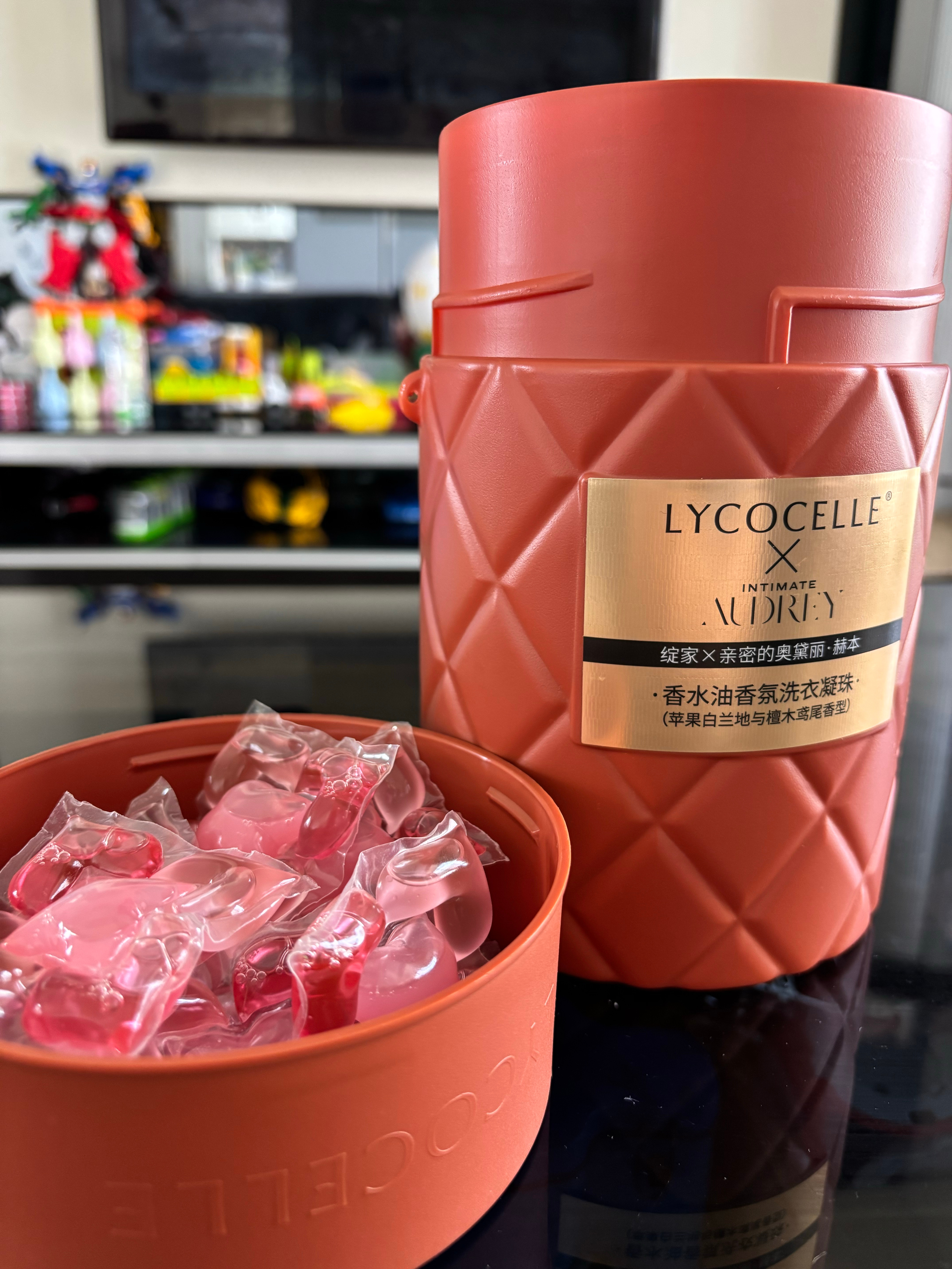 为毛我只收到一个单桶 看到大家的周边 我好着急呀！ 