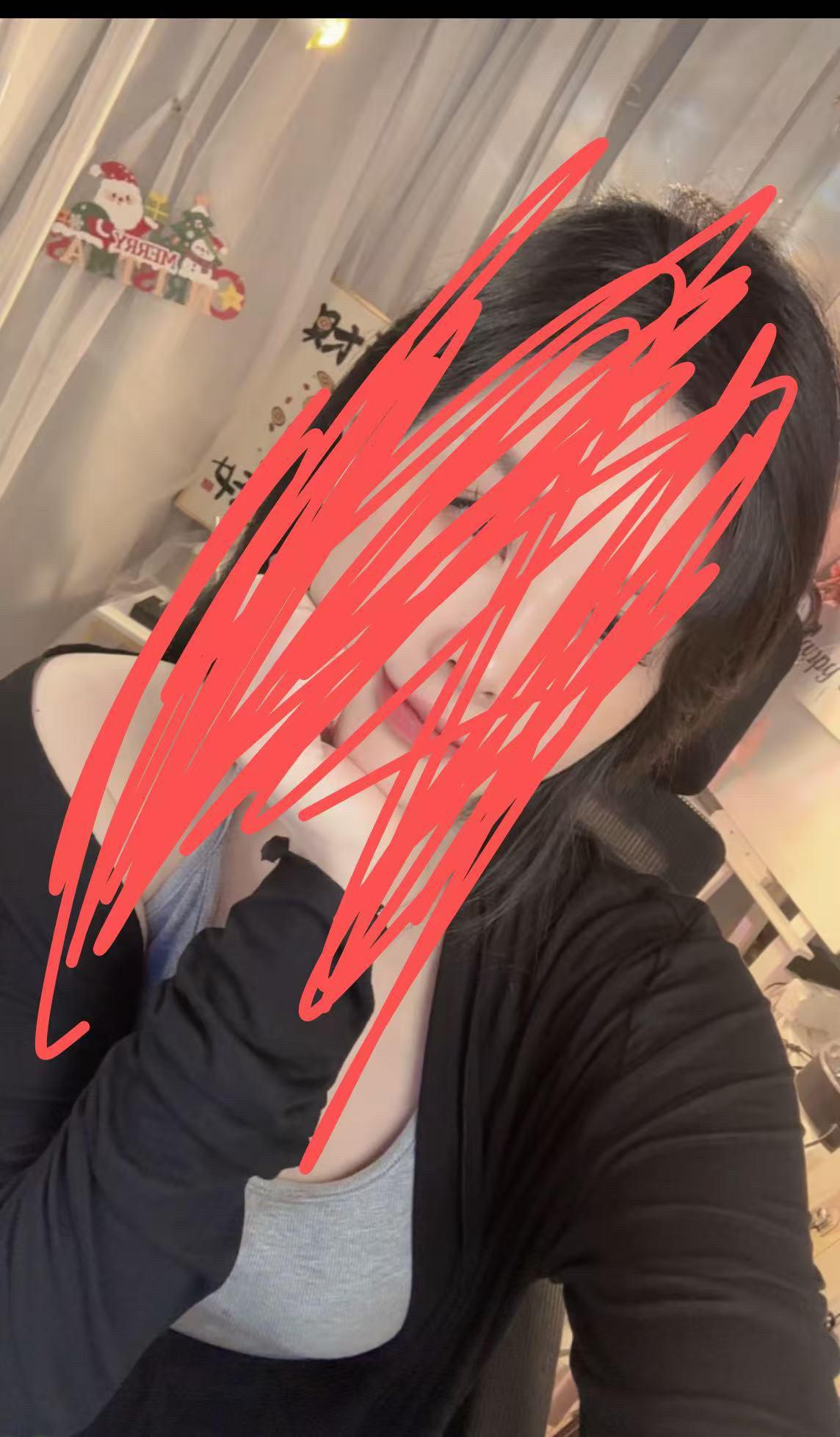 成年人的世界各有各的难言之隐，各有各的身不由己，那些不能诉说的心事，无人共鸣的情