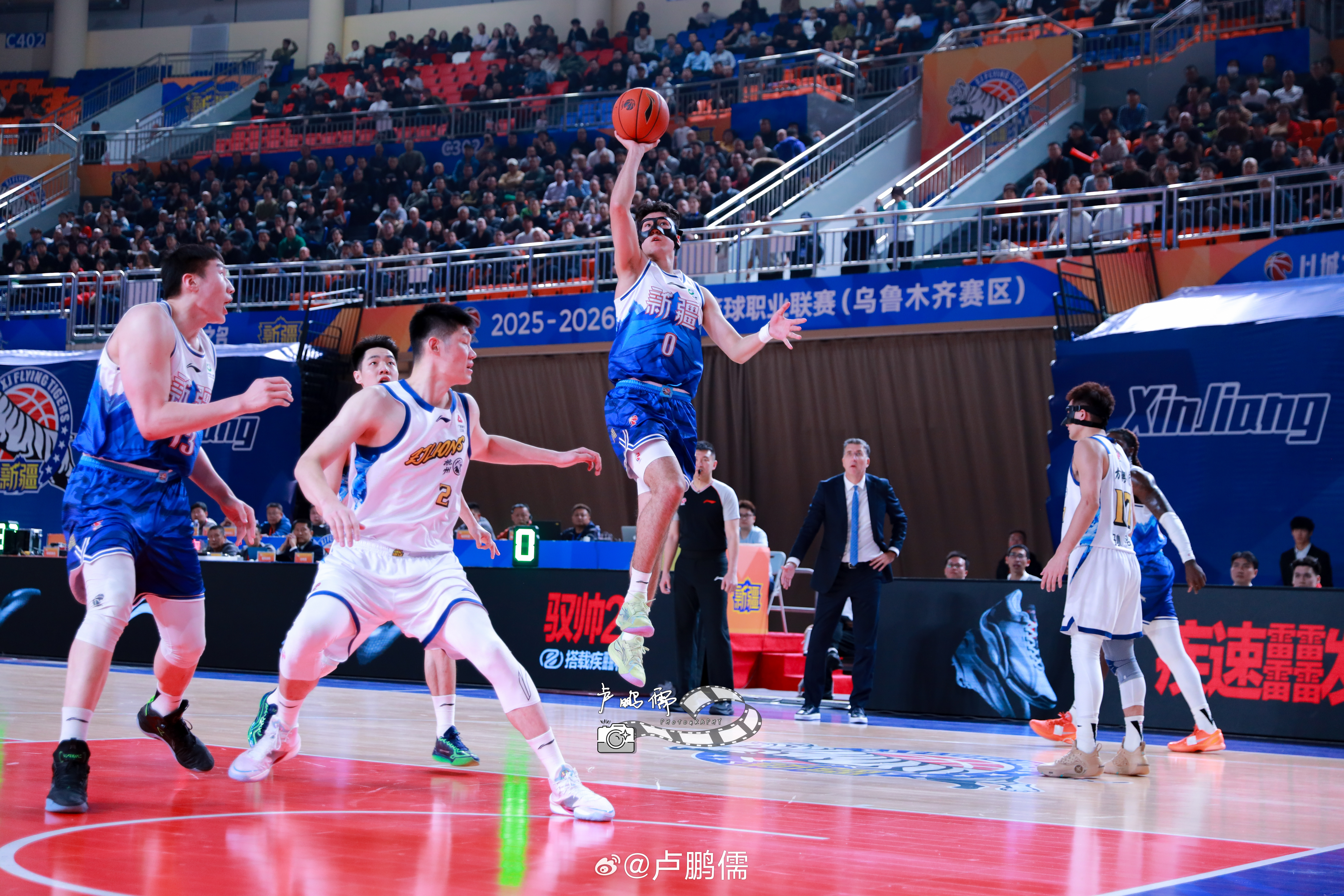 好久没发图了今儿给大家多再发一组～cba 新疆男篮 小卢篮球世界