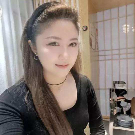 温暖午后，微笑的咖啡时光甜系下午茶 咖啡休闲照 日常咖啡时光 温柔咖啡时光 温柔