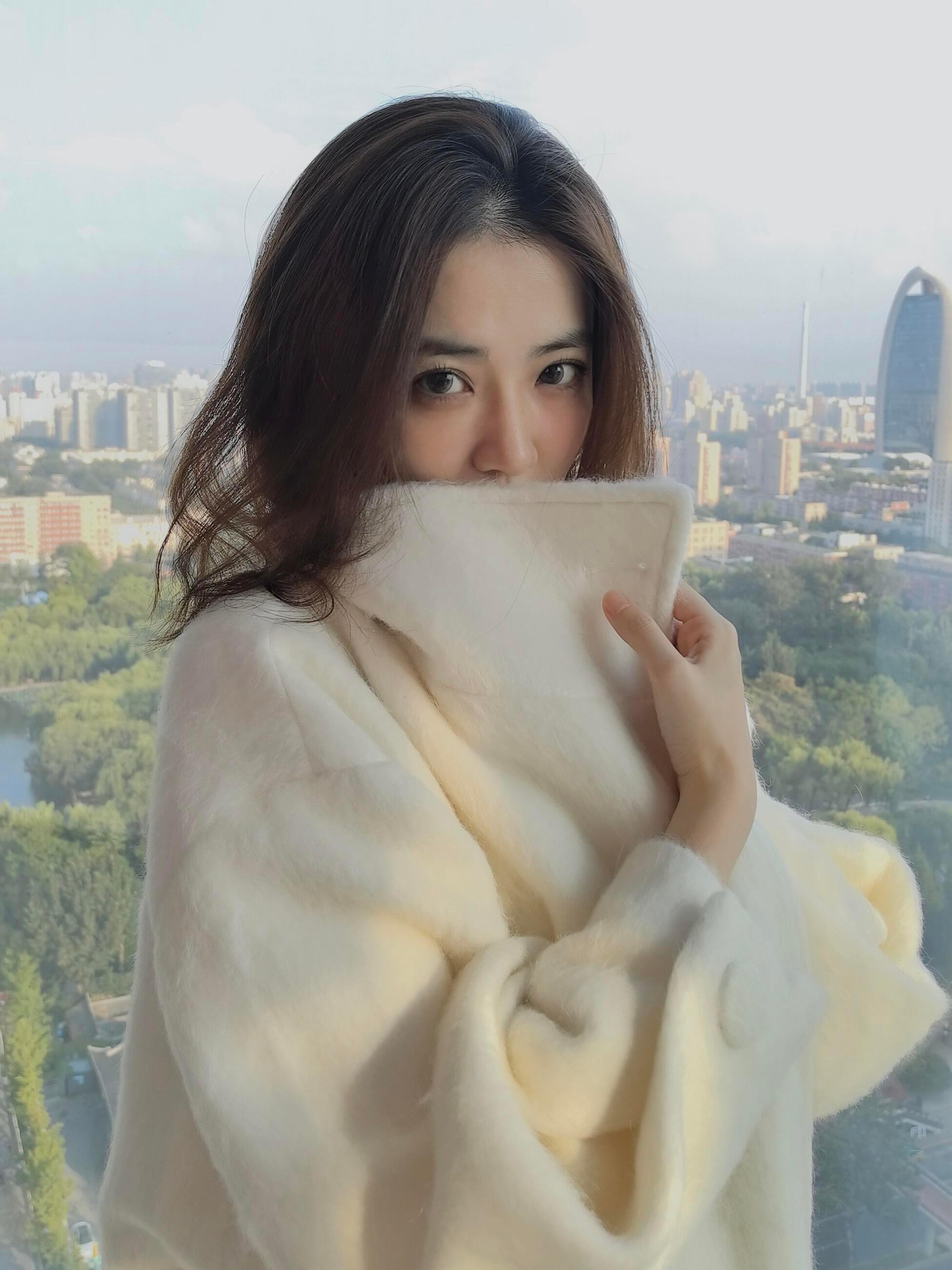 徐璐[超话] XL向全世界安利徐璐 【20261008 XHS更新】天冷了～记得