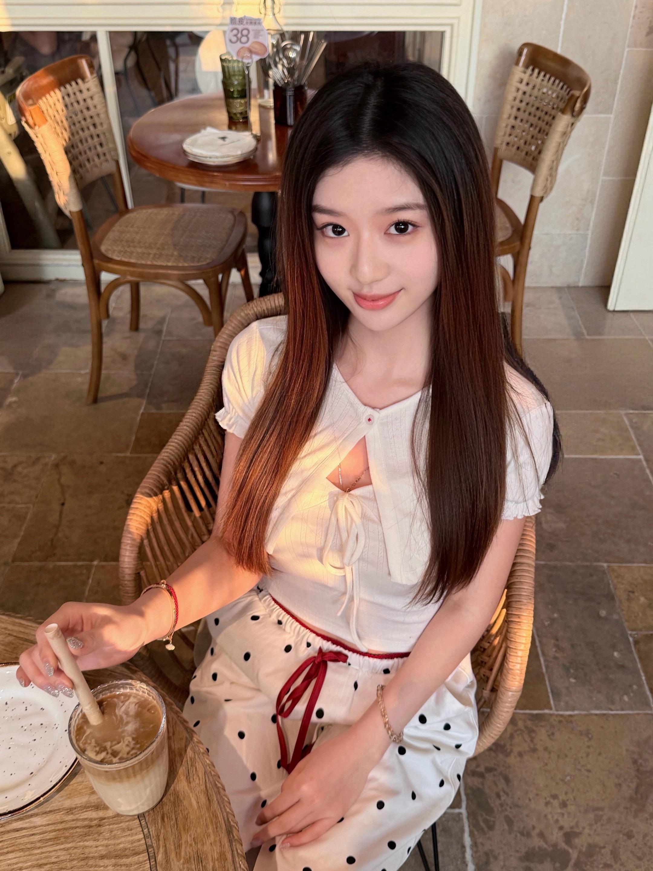 🌤️☕️🥂