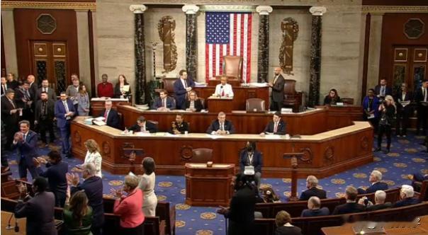 4月24日，美国参议院投票通过，企图制裁伊朗石油部门。据称这项制裁法案将递交美国