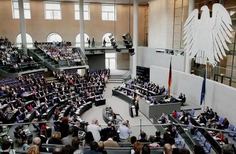 德国州议会选举结果出炉，极右翼政党大获全胜，直接给整个欧洲敲响了警钟。萨克森 -