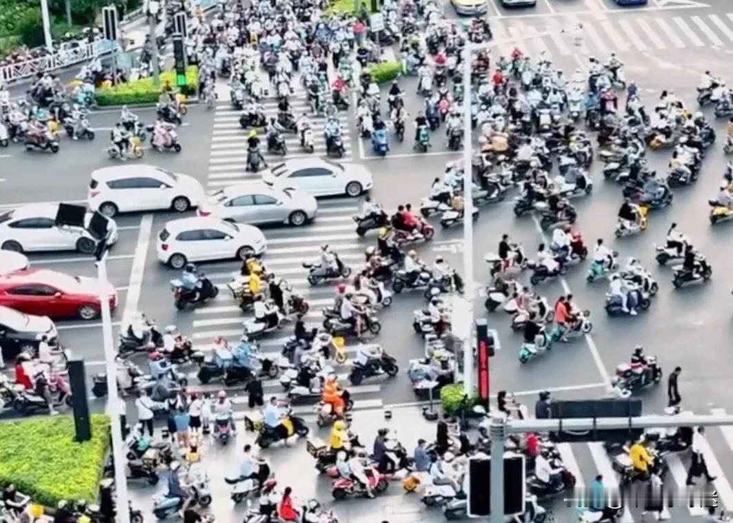 限速25，对于电动自行车限速的问题，为何慢不下来？内行人话揭开真相：

1.电动