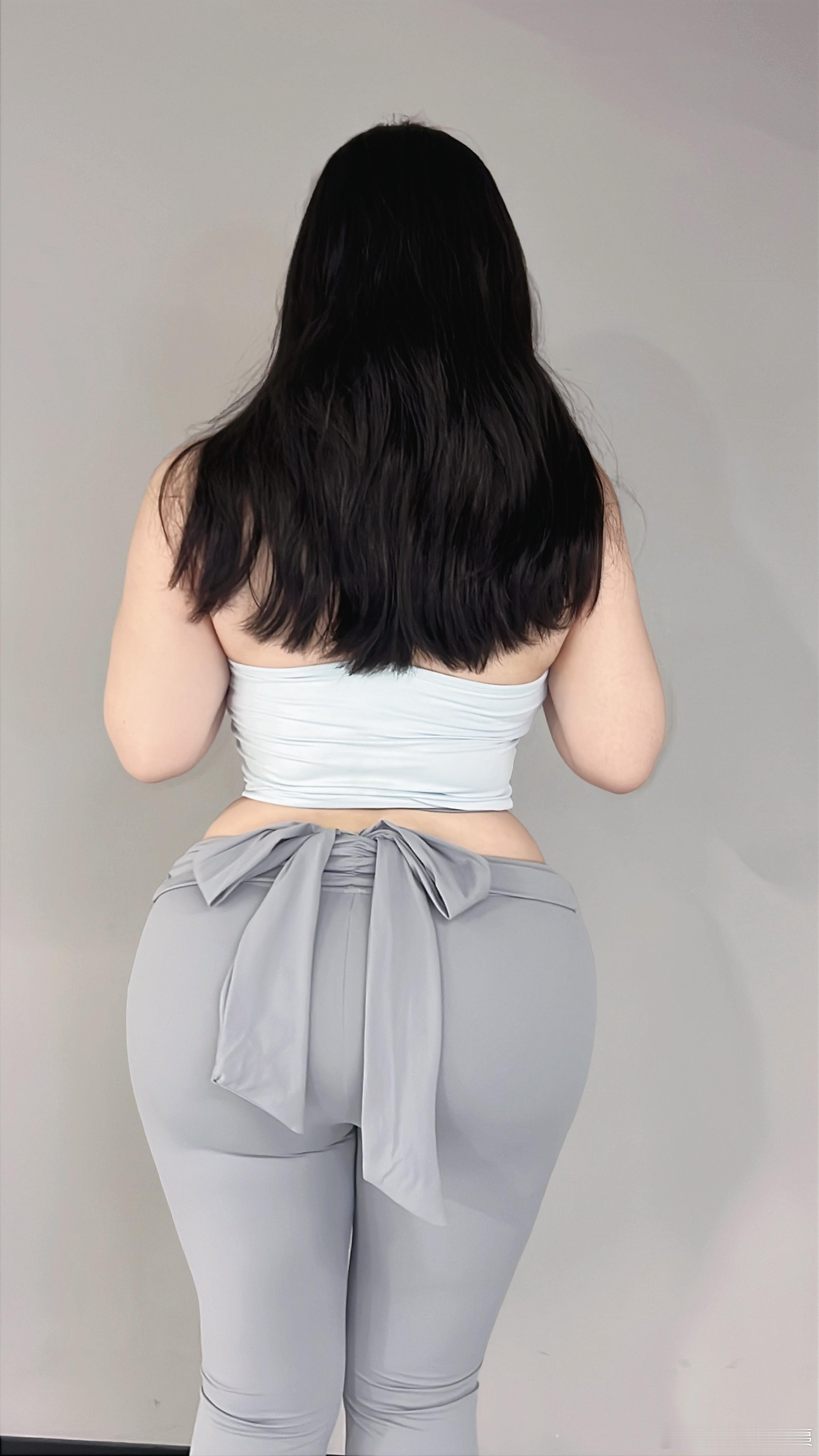 可以当健身壁纸了哈哈哈 ​​​