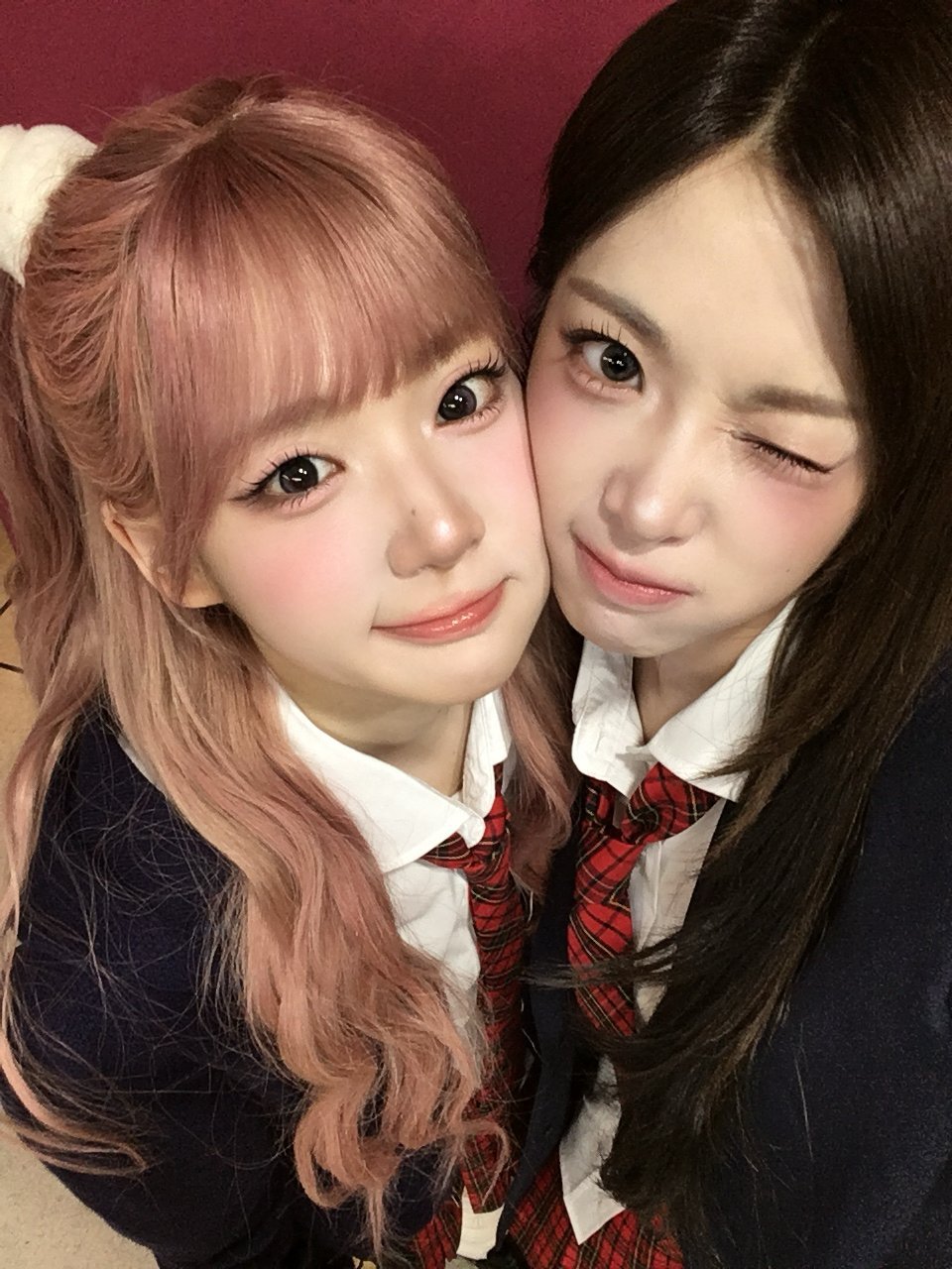 tripleS 尹舒妍 & 许念慈 👭🏻🏫🐹🐶 