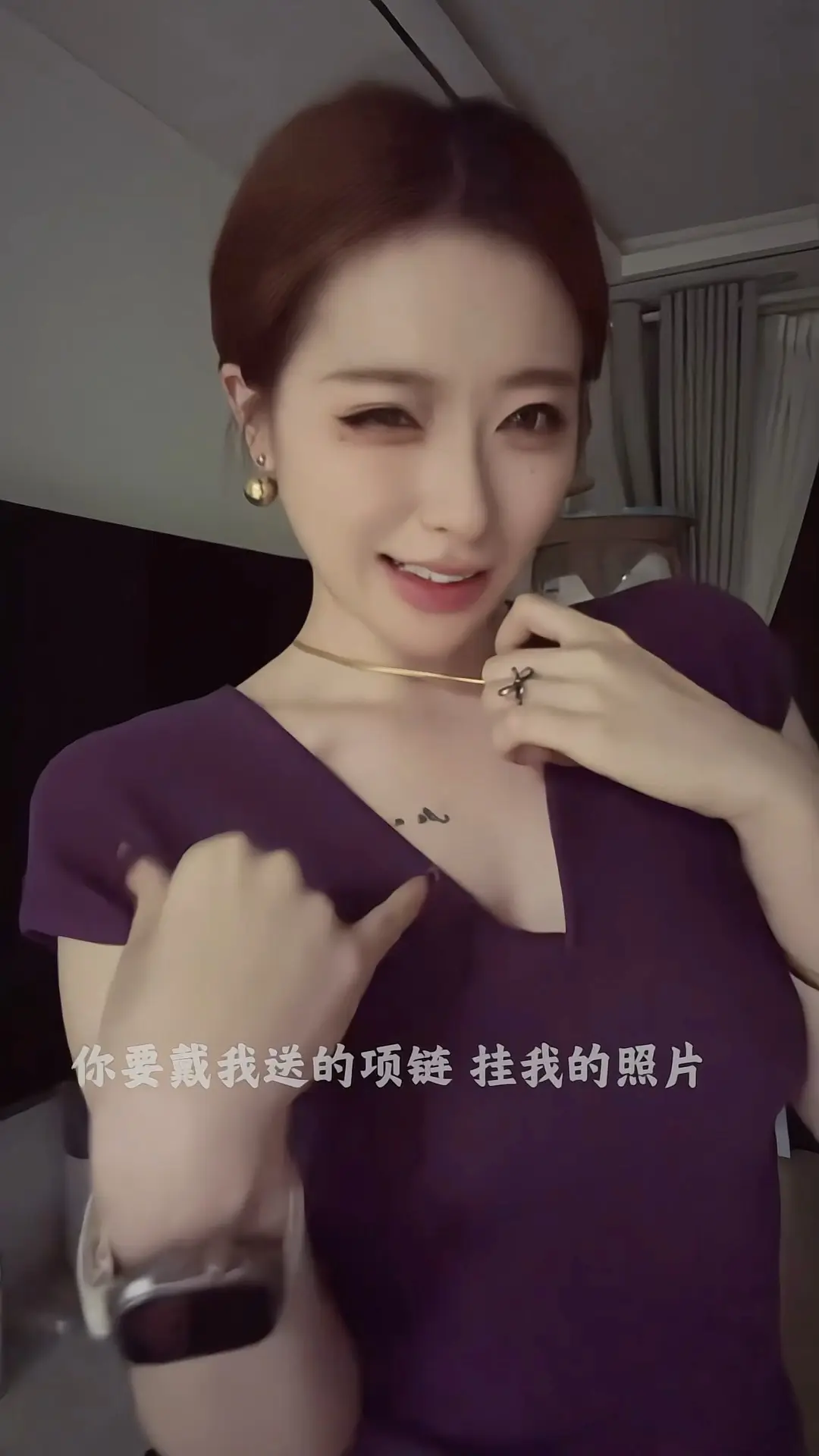 小手一指和妲己放技能似的[色][色]