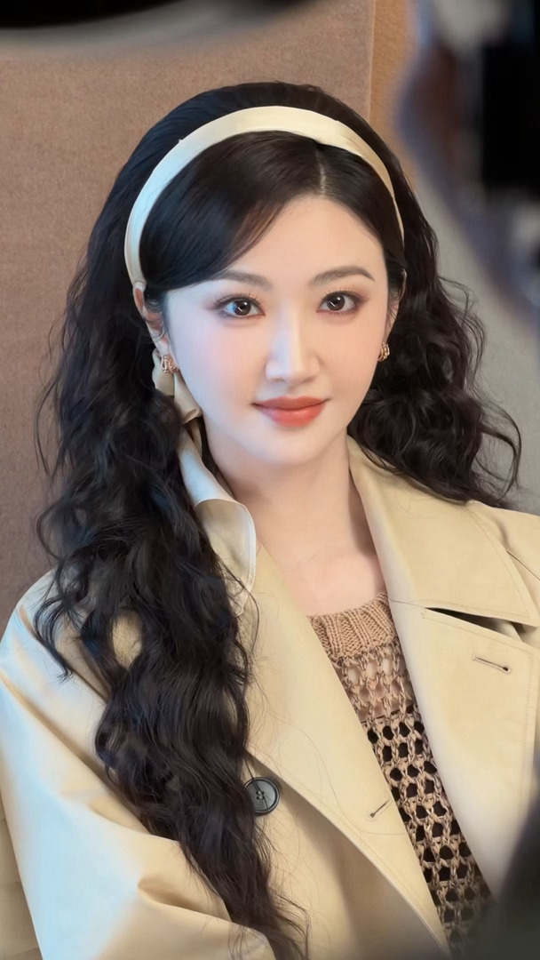 景甜景疯附身景甜用这张脸搞抽象 景甜你清醒一点啊！这张脸是拿来演大美人的，不是拿