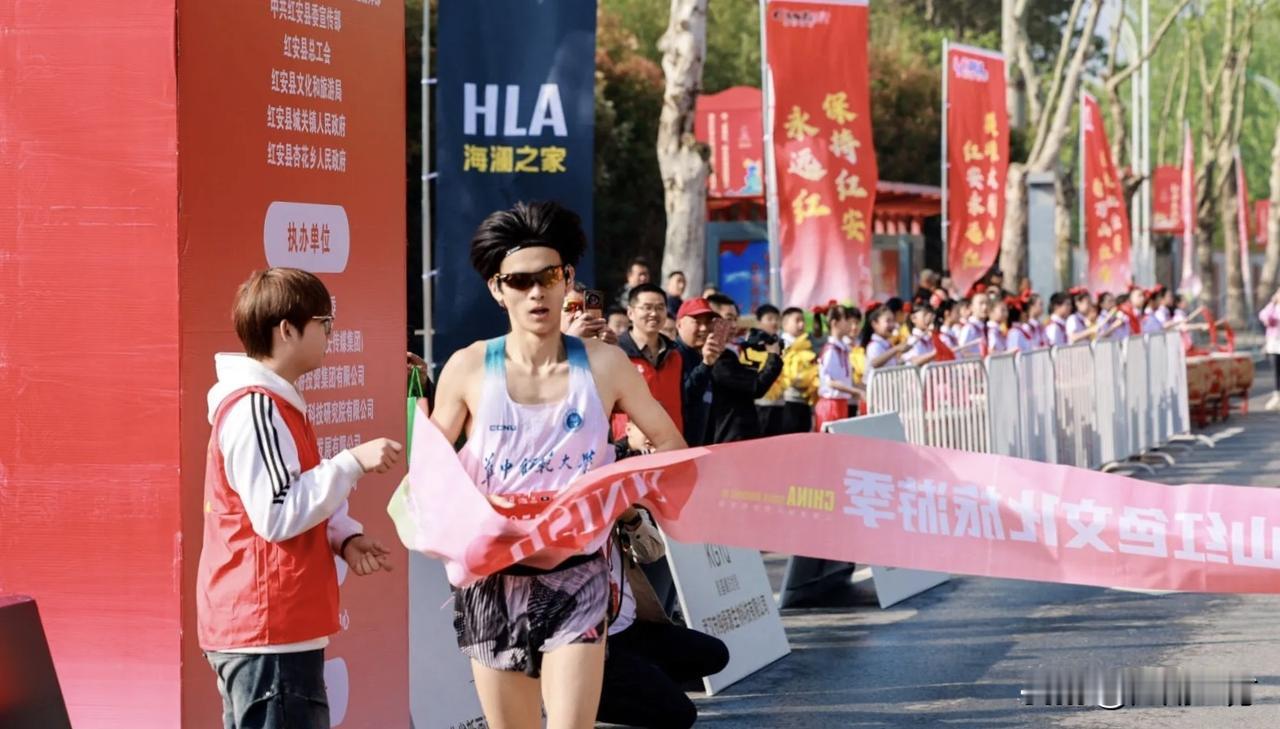 绿跑红安，将军故里扬起追风少年                 

春风浩荡，军