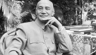 1975年，蒋介石在台北病逝，入殓时身上穿了7条裤子，消息传到北京，大家都以为毛