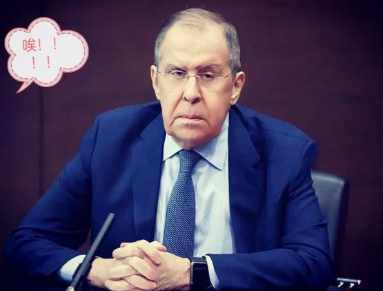 拉夫罗夫最近有点不对劲。这位当了20多年俄罗斯外长的老外交家，最近连续两件事让人