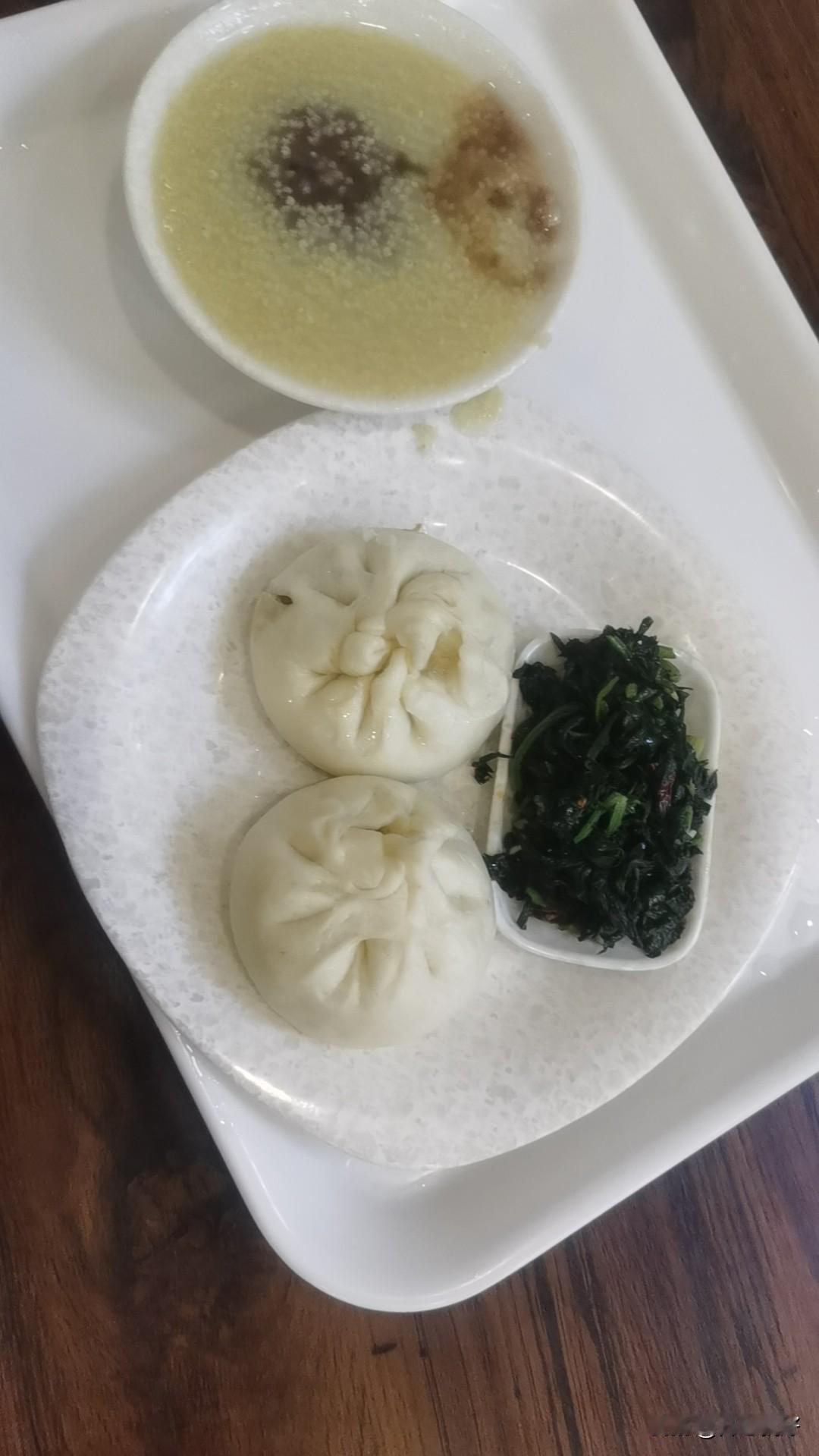 买保险吗？如果买了保险。我觉得当意外到来时你的意外伤害最高全部符合你买的保险条件