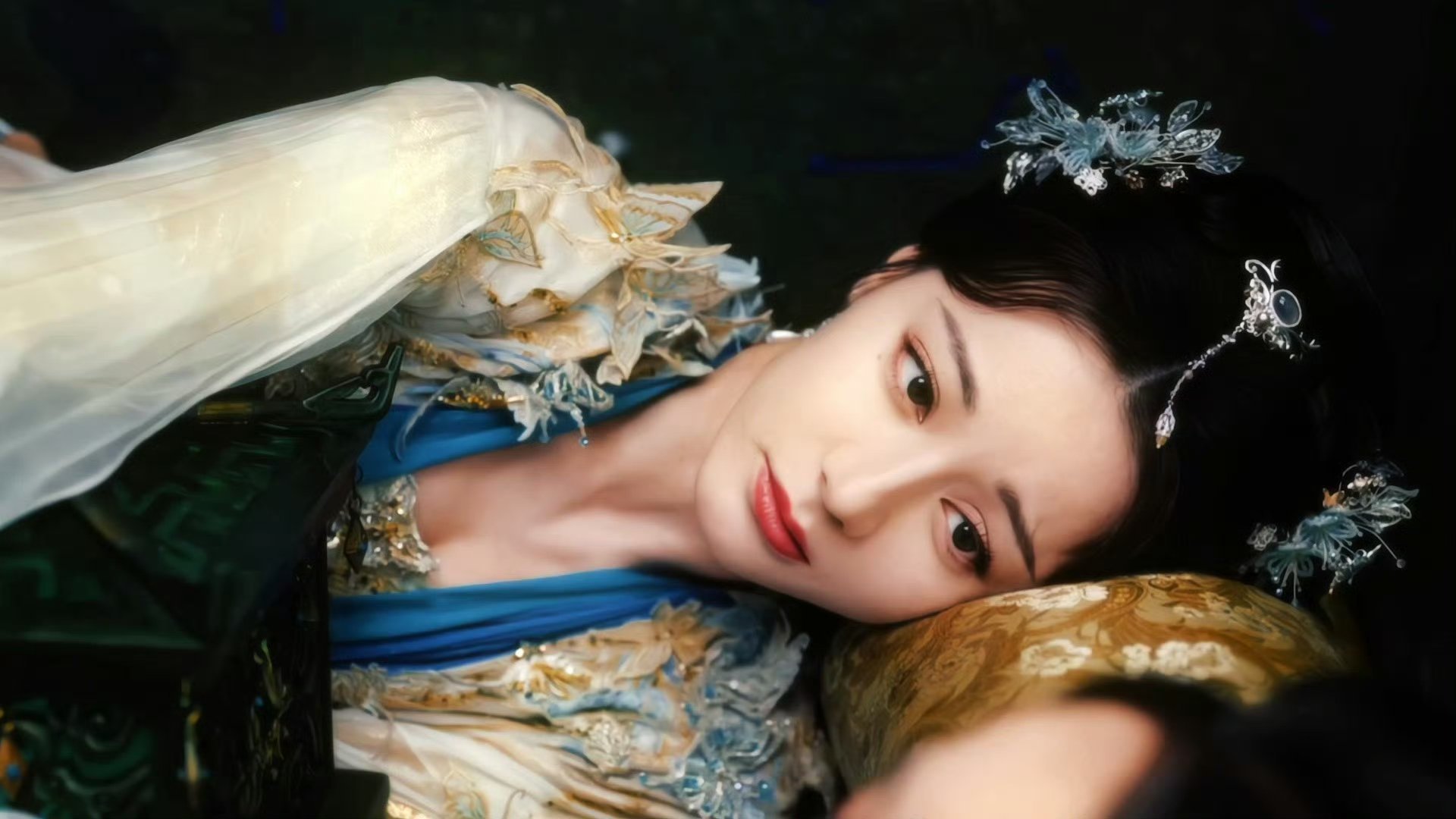 收藏了一些贺思慕名场面，发明live图的是神！迪丽热巴live