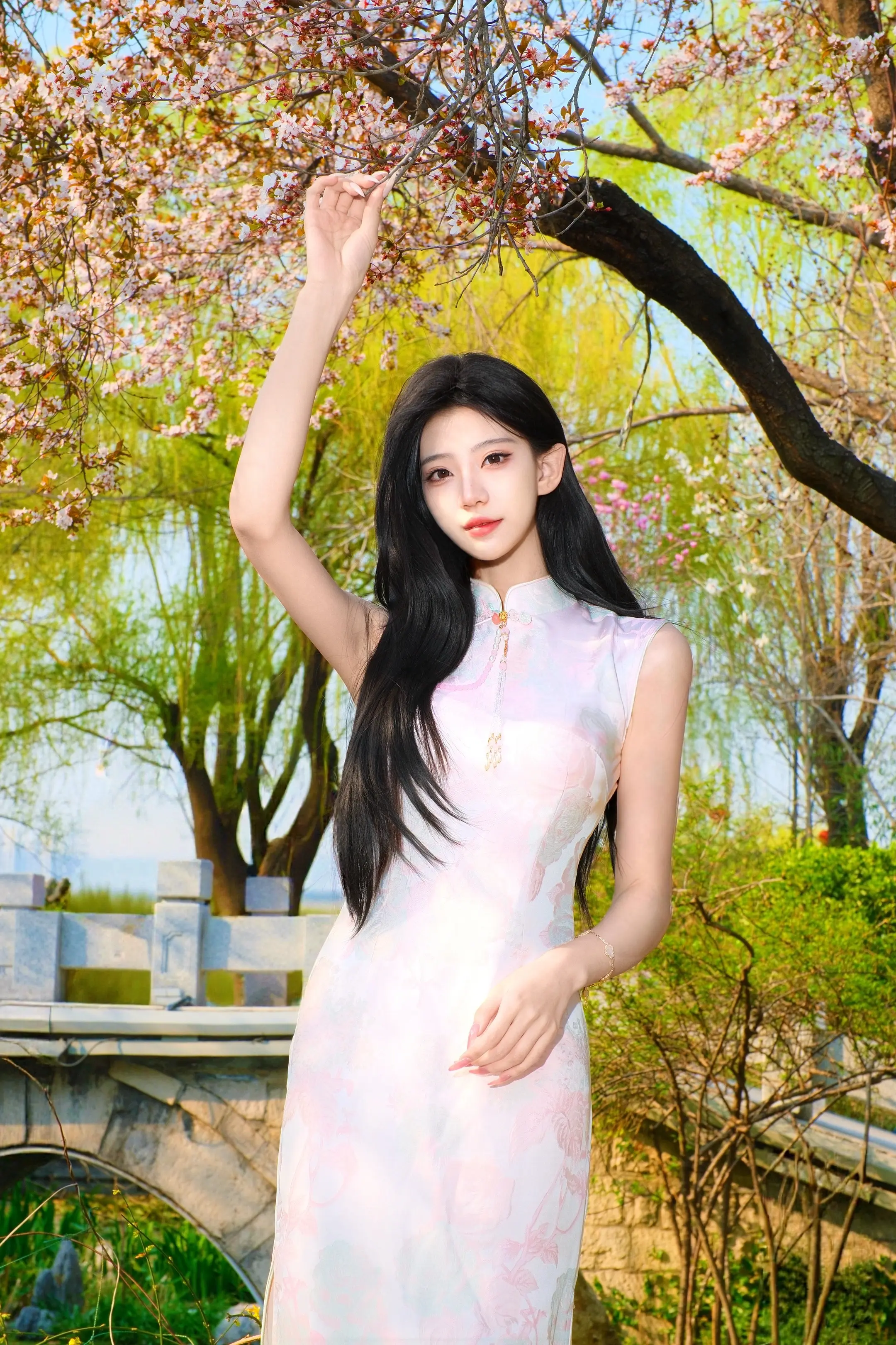 人间琴悠扬 姑娘把谁记心上